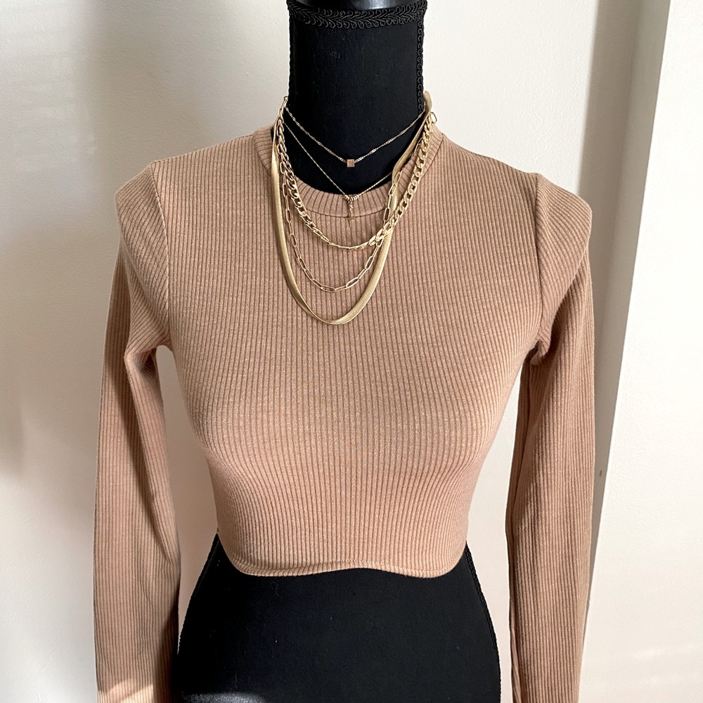 NEW WITH TAGS cropped sweater by Bershka size XS